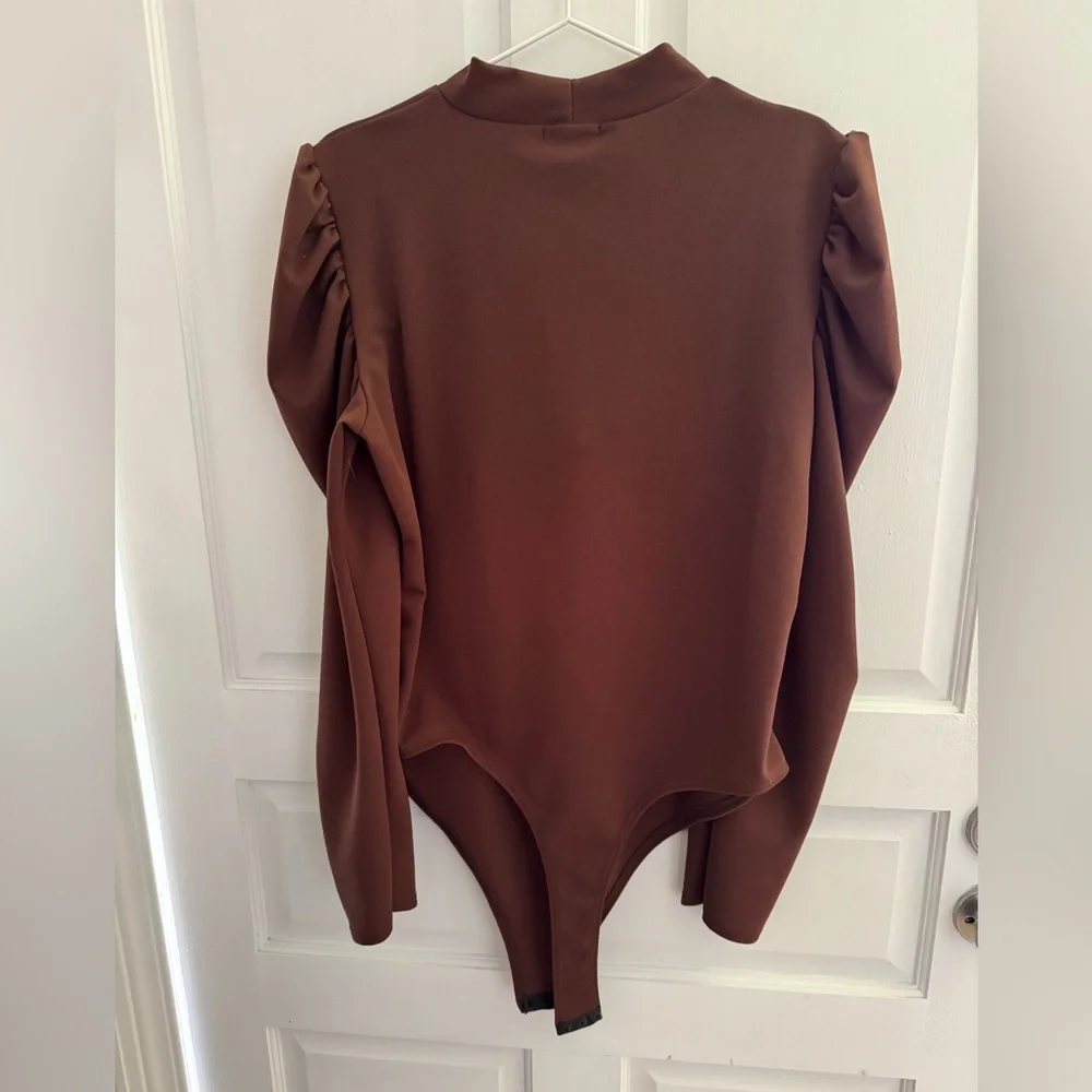 Boohoo Chocolate Brown Choker Cutout Long Sleeve Bodysuit Size 18 New With Tags - Picture 3 of 9